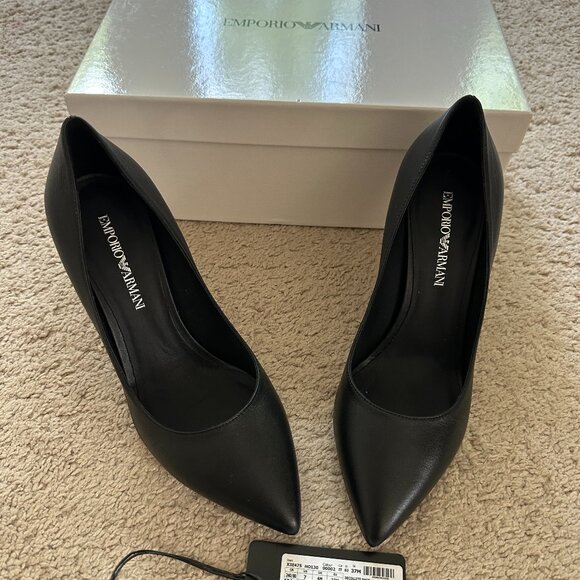 Emporio Armani Women's Black Leather stiletto heel pump Size 7 (37) Brand NEW!! - Picture 1 of 9